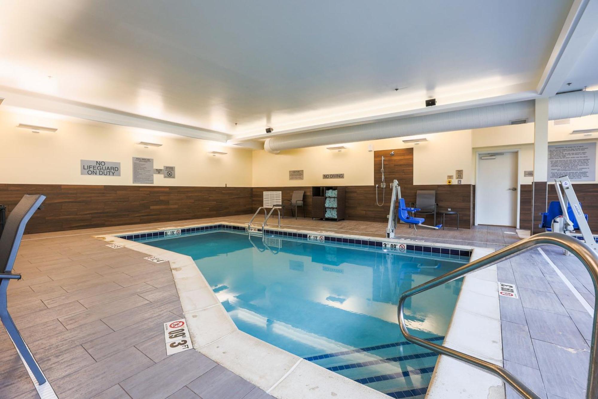 Fairfield Inn & Suites 마켓 외부 사진